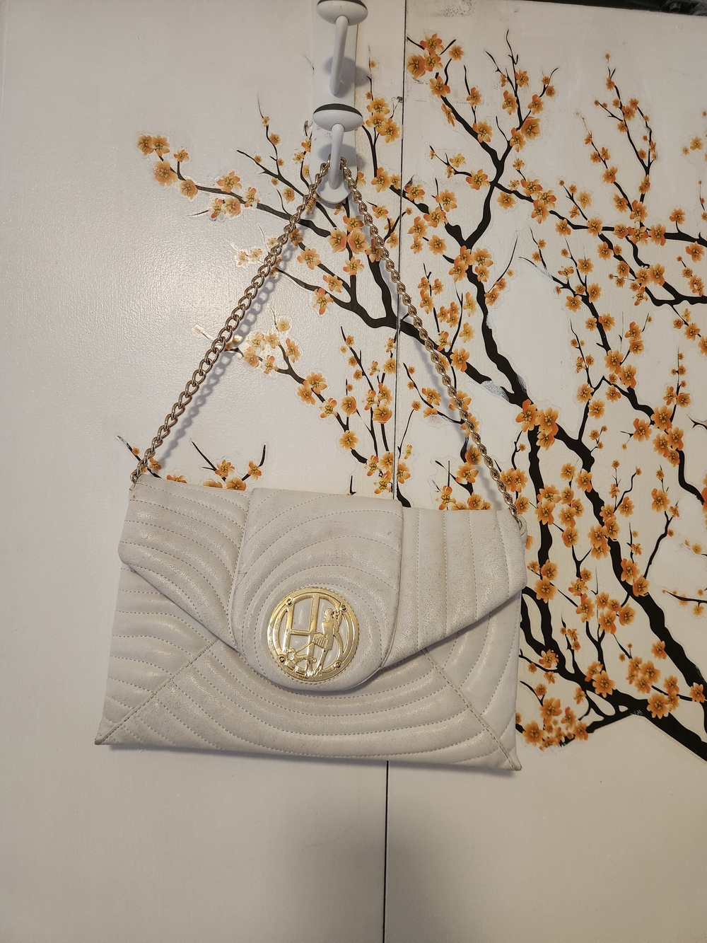 henri bendel Cream Quilted Envelope Clutch with Gold Chain